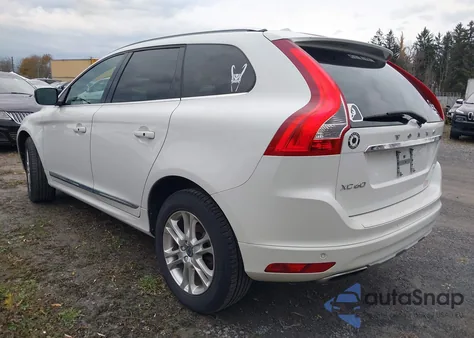 2016 Volvo Xc60 T5 Premier z USA, uszkodzony, nr VIN YV4612RK0G2805919